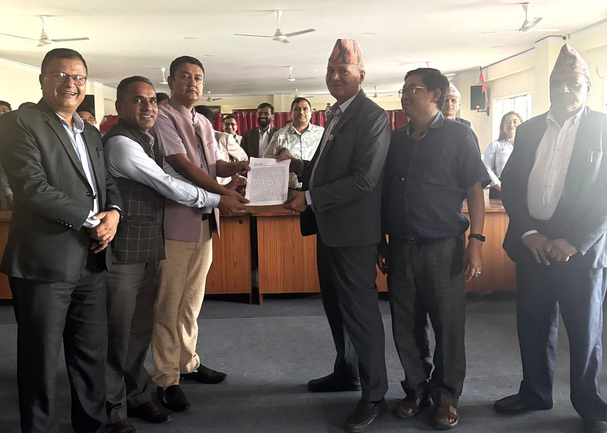 प्याब्सन टोखाको नेतृत्वमा ज्ञापनपत्र
