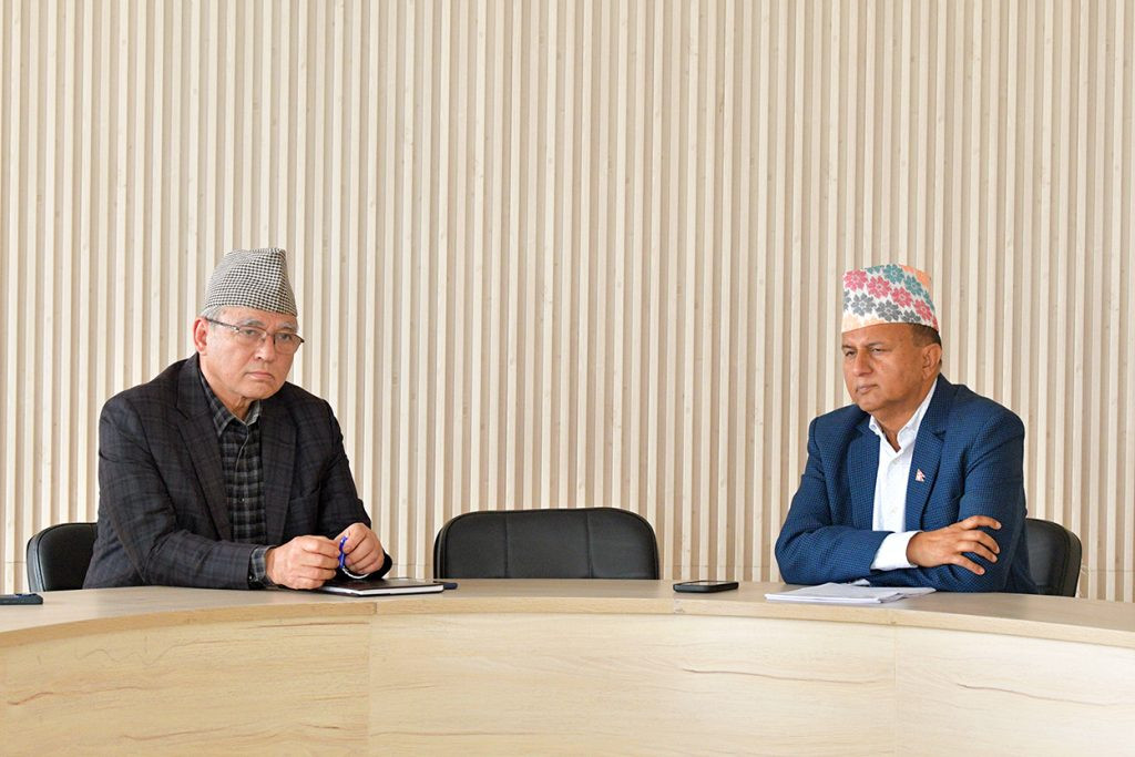 ओली पक्राउको विरोधमा एमालेले घोषणा गर्‍यो देशव्यापी प्रदर्शन